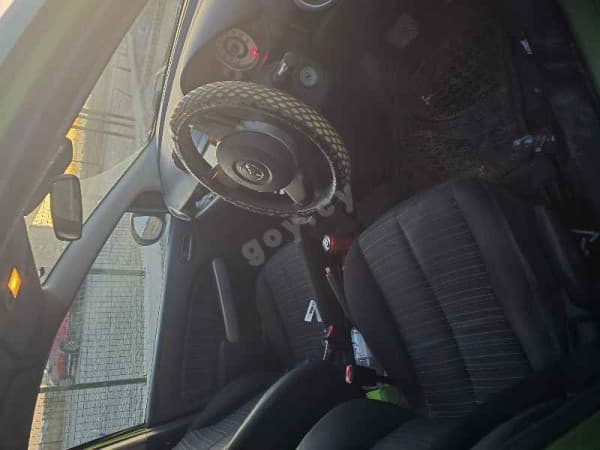 Mazda Demio 2010