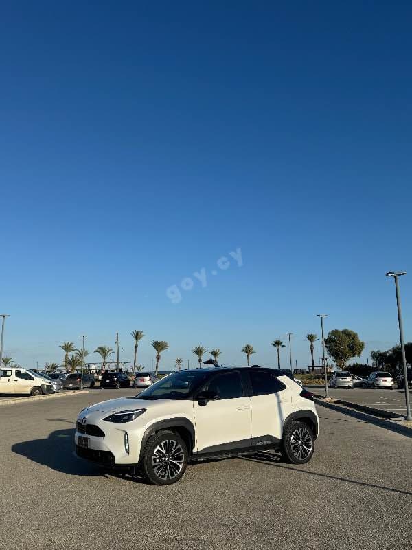 Toyota Yaris Cross Z - Thumbnail 5